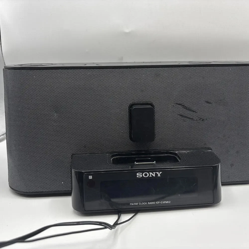Sony ICF - C1IPMK2 Dream Machine Speaker System Clock - Radio for iPod iPhone